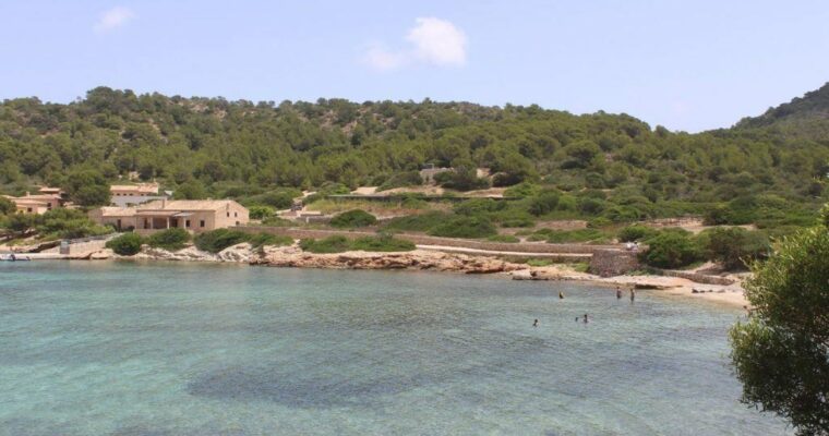 Playa Es Moll en Cabrera